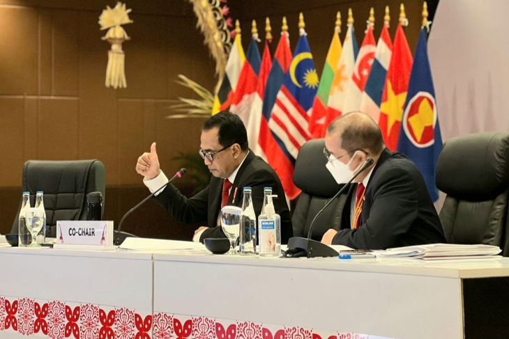 Minister Sumadi nodigt Zuid-Korea uit om de vierde fase van de Jakarta MRT te ontwikkelen